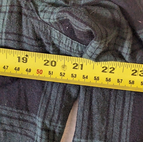 Beach lunch lounge women flannel soft raw edge shirt green & black plaid size L - Picture 8 of 10